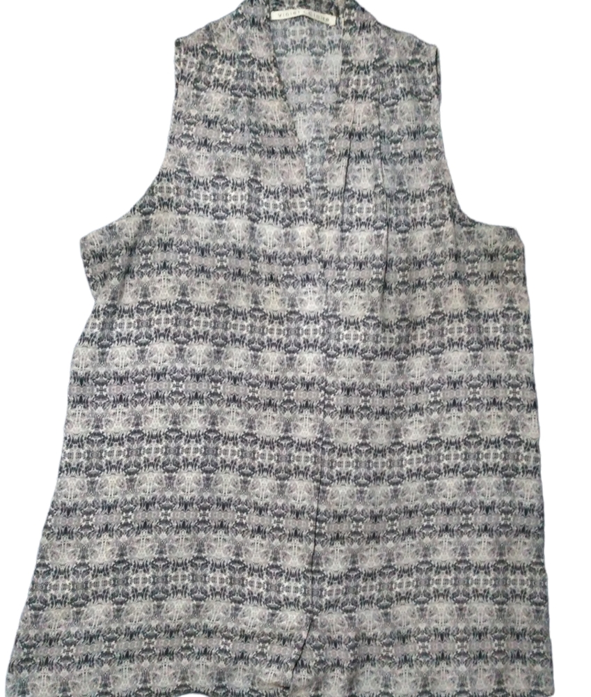 Violet & Claire sleeveless blouse size medium